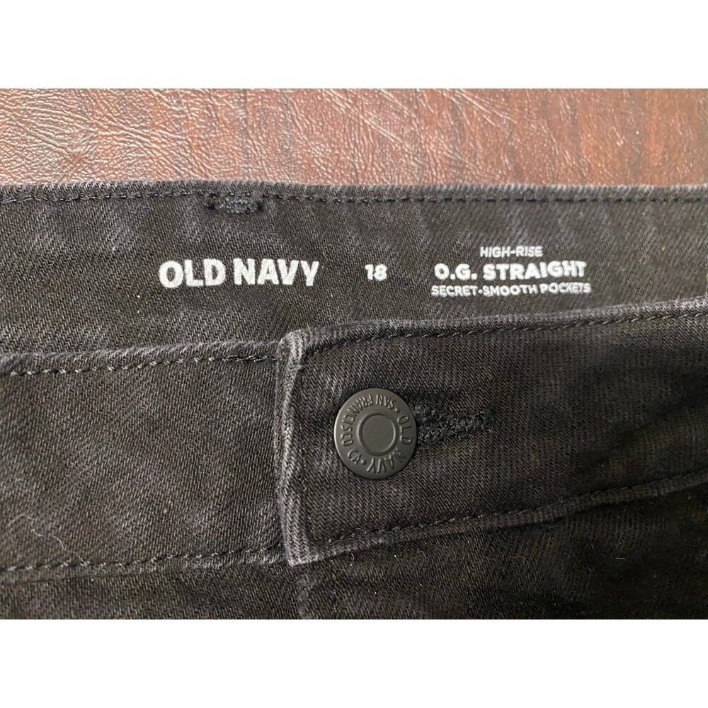 Old Navy Black High Rise OG Straight Denim Shorts Size 18 Spring Break Summer - Picture 3 of 7